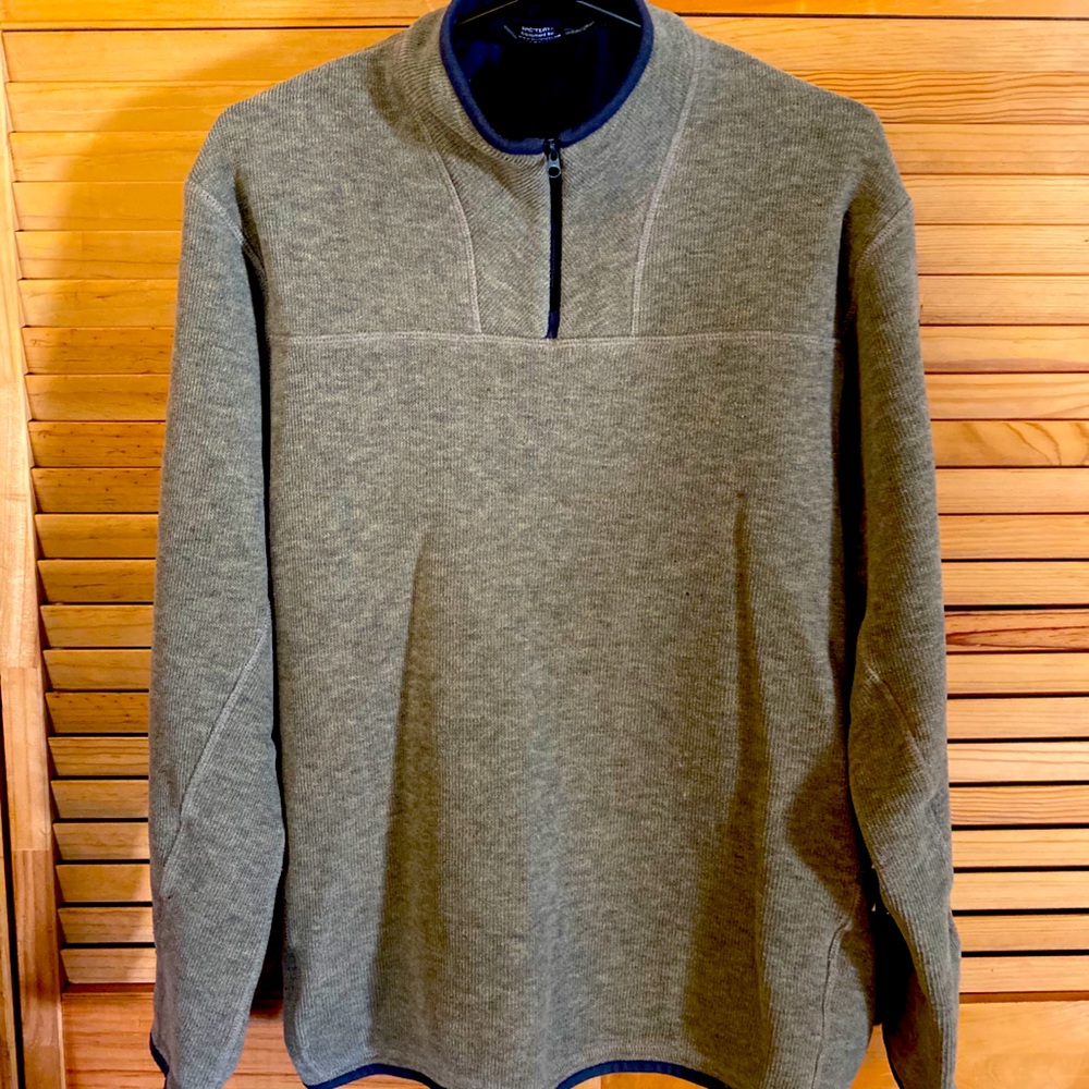 Arc’teryx Covert 1/2 zip fleece. Medium